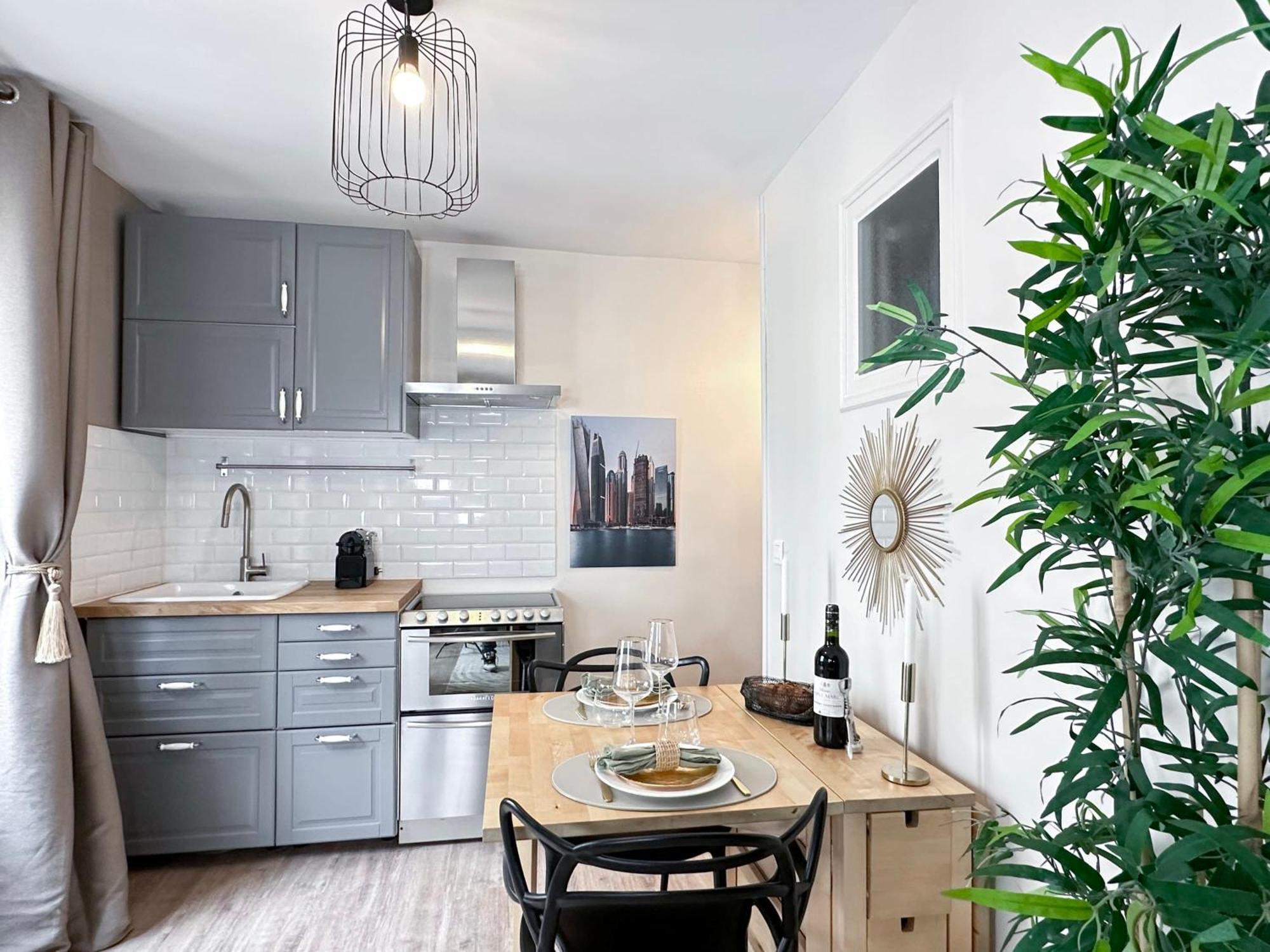 Stylish & Chic Duplex Near Eiffel Tower Apartment Paris Exterior foto