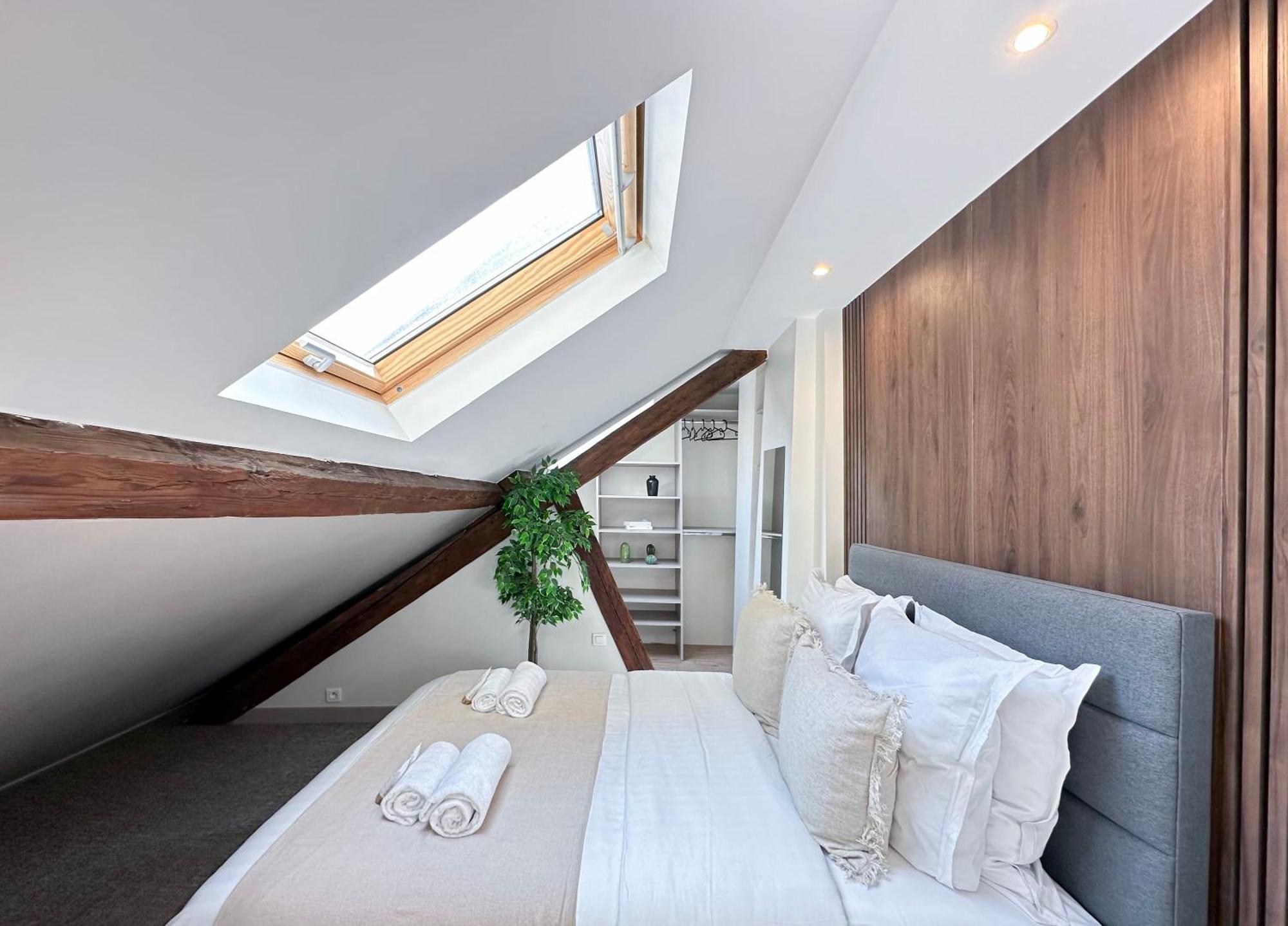 Stylish & Chic Duplex Near Eiffel Tower Apartment Paris Exterior foto