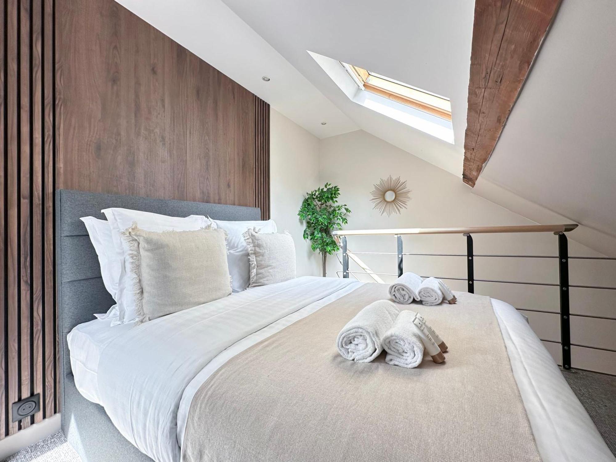 Stylish & Chic Duplex Near Eiffel Tower Apartment Paris Exterior foto